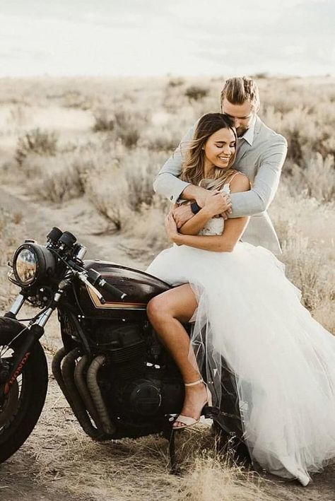 45 Popular Wedding Photo Ideas For Unforgettable Memories ❤ popular wedding photo ideas couple on bike juliebulanov #weddingforward #wedding #bride Motorcycle Wedding, Biker Wedding, Wedding Fireworks, Vintage Bridesmaids, Wedding Exits, Wedding Photo Ideas, Wedding Forward, Unforgettable Memories, Wedding Memorial