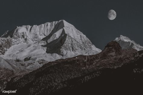 Snow covering the top of a summit in Italy | free image by rawpixel.com / eberhard grossgasteiger Glacier Landscape, Mountains In Italy, Desktop Background Nature, Canon Eos 70d, 2560x1440 Wallpaper, Snow Images, Desktop Background Images, Italy Poster, Image Nature