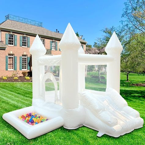 Castle Birthday Party, Castle White, Castle Bounce House, White Bounce House, Wedding Castle, House Castle, Party Backyard, Inflatable Bouncers, White Jumper