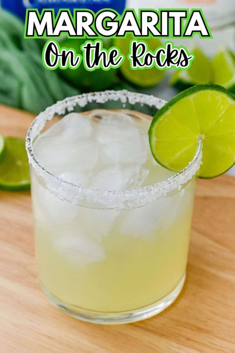 The best classic margarita on the rocks recipe! This classic margarita follows a 2:1:1 ratio, using two parts tequila, one part triple sec, and one part lime juice for a perfectly balanced cocktail. Spicy Margarita Recipe, Resep Koktail, Easy Margarita Recipe, Best Margarita Recipe, Classic Margarita Recipe, Homemade Margaritas, Traditional Margarita, Easy Margarita, Margarita On The Rocks