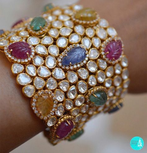 Polki Bracelet Uncut Diamond, Polki Bracelet, Serpent Jewelry, Kundan Bangles, Diamond Bracelet Design, Classy Earrings, Diamond Wedding Jewelry, Jewellery Design Sketches, Diamond Necklace Designs