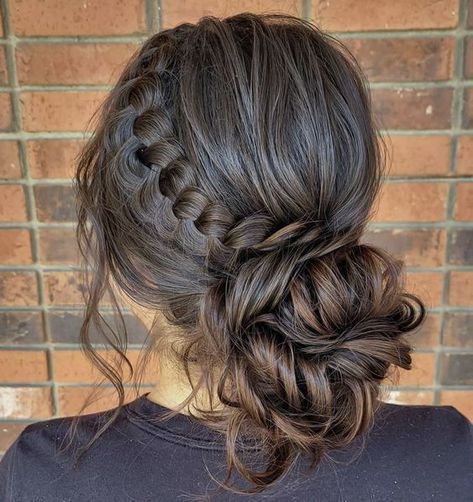 Grad Hairstyles, Junior Bridesmaid Hair, Long Hair Prom, Prom Hair Up, Hairstyles Formal, Bridesmaid Hair Inspo, Bridemaids Hairstyles, Formal Hairstyles For Long Hair, Pageant Hair