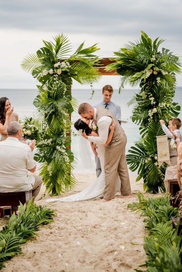 Tropical Flower Wedding Arch, Tropical Wedding Gazebo, Beach Wedding Ceremony Arch, Wedding Pictures Beach, Rustic Glam Wedding, Tropical Wedding Theme, Tropical Wedding Decor, Annapolis Wedding, Tropical Wedding Inspiration