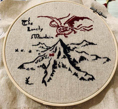 Hobbit Embroidery Patterns, Httyd Embroidery, The Hobbit Embroidery, Mythology Embroidery, Lord Of The Rings Quilt, Hobbit Embroidery, Lord Of The Rings Embroidery, Lotr Embroidery, Fantasy Embroidery