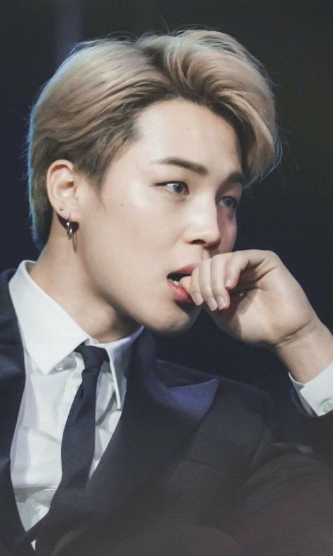 Jimin Angry Face, Jimin Suit, Jimin Angry, Emily Corpse Bride, Jimin Face, Bts Cute, Jimin Pictures, Army Jokes, Jimin Selca