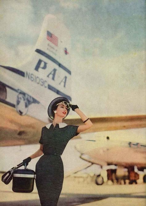 Flight Attendant Aesthetic Wallpaper, Flight Attendant Aesthetic, Vintage Fashion 1950s, Fear Of Flying, Luxury Lifestyle Dreams, Vintage Aircraft, Travel Beauty, Travel Fashion, Glamour Fashion