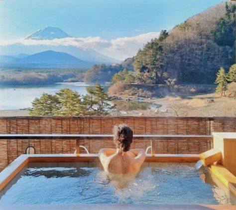 Onsen Bath, Onsen Japan, Japanese Onsen, Japanese Hot Springs, Japanese Home Design, Instagram Locations, Japanese Landscape, Mt Fuji, Visit Japan