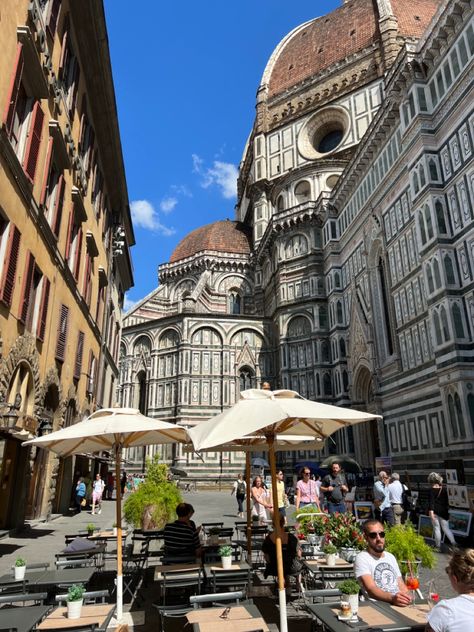 Studying In Europe, Florence Autumn, Florence Summer, Florence Duomo, Summer Abroad, Italy Vibes, Italy Florence, Italy Summer, Italy Trip