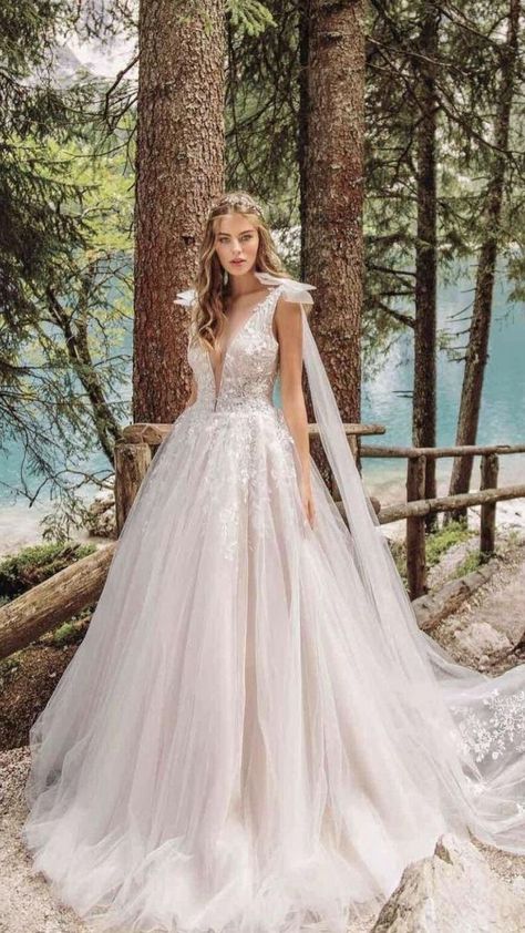 Elegant Boho Wedding Dresses | Wedding dresses whimsical, A-line wedding dress, Wedding dresses romantic Wedding Gown Ideas, Elegant Boho Wedding, Forest Wedding Dress, Gowns Princess, Wedding Dresses Whimsical, Wedding Dress Types, Boho Wedding Dresses, Gown Ideas, Deco Champetre