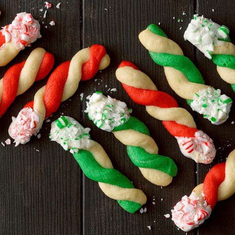 Peppermint Stick Cookies Stick Cookies, Christmas Cookie Swap, Cookie Exchange Recipes, Butter Mints, Peppermint Extract, Best Christmas Cookie Recipe, Dipped Cookies, Peppermint Sticks, Best Christmas Cookies