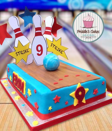 Ten Pin Bowling Cake, Bowling Cakes For Boys, Bowling Theme Cake, Bowling Cake Ideas, Cake Bowling, Cake Ideas For Teens, Bowling Birthday Cake, Birthday Cake Ideas For Teens, Birthday Cake 10