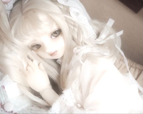 Aesthetic Angel, Anime Doll, Doll Aesthetic, Living Dolls, Hair Ribbon, Photo Edited, Old Dolls, Anime Dolls, Doll Parts