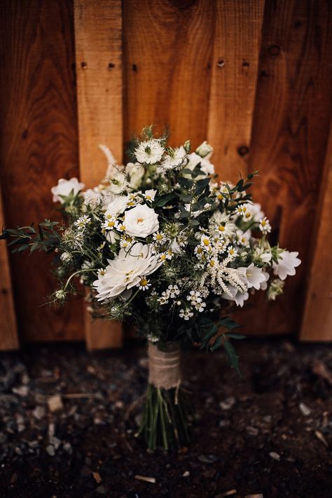 Pretty white flower wedding bouquet for a rustic barn wedding White Flower Wedding Bouquet, White Wildflower Bouquet, Green And White Bridal Bouquet, Daisy Wedding Bouquet, Prosecco Pong, Lana Wedding, July Wedding Flowers, White Wedding Flowers Bouquet, Daisy Bouquet Wedding