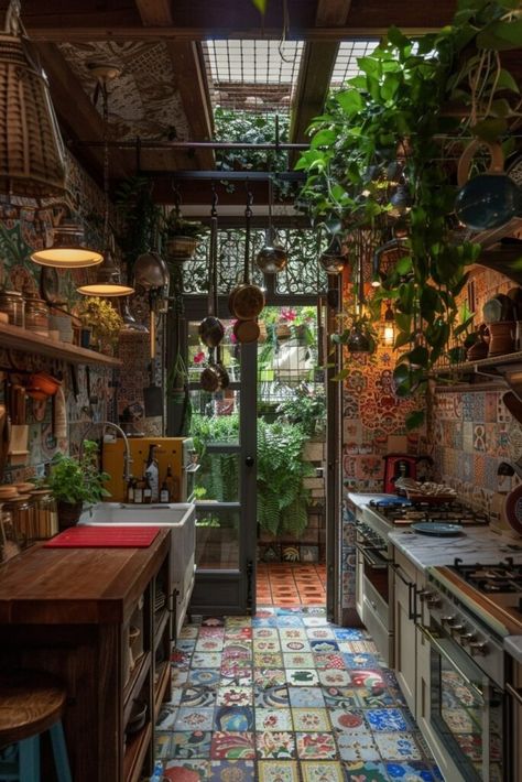 Foray Ideas, Kitchen Aesthetic Maximalist, Cool Kitchen Aesthetic, Garden Conversation Pit, Interesting Interior Design, Magical Interior Design, Earthy House Aesthetic, Hippie House Aesthetic, Kitchen Whimsical