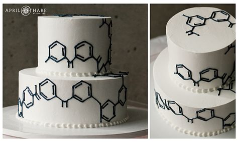 Chemistry Themed Cake, Chemistry Cake Ideas, Dna Cake, Science Themed Wedding, Chemistry Cake, Chemistry Wedding, Wedding Cakes Rustic, Science Cake, Science Wedding