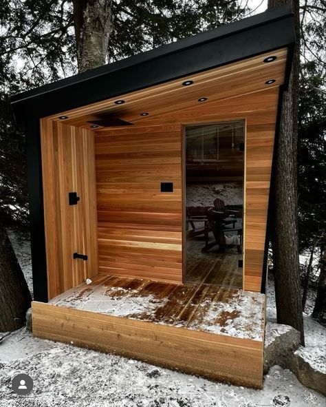 Shipping Container Sauna, Sauna And Hot Tub Outdoor, Sauna Outdoor, Sauna Shower, Backyard Spa, Wood Sauna, Hot Tub Patio, Sauna Benefits, Modern Chalet