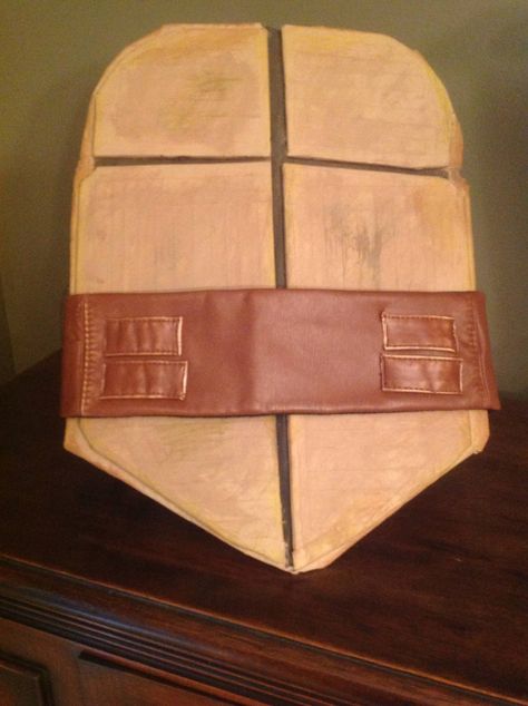 How To Make A Teenage Mutant Ninja Turtle Chestplate Ninja Turtle Shell Template, Kids Ninja Turtle Costume, Diy Ninja Turtle Costume, Pig Halloween Costume, Ninja Turtle Shells, Ninja Turtles Costume, Teenage Mutant Ninja Turtles Costume, Vampire Costume Diy, Ninja Turtle Costume