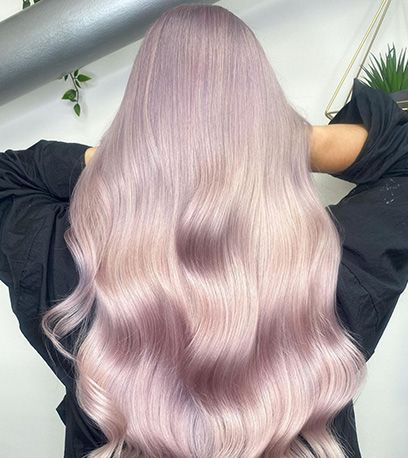 14 Lilac Frost Hair Looks for Pastel Lovers | Wella Professionals Lilac Frost Hair, Lilac Hair Pastel, Light Lavender Hair, Lilac Grey Hair, Pastel Lilac Hair, Lavender Hair Ombre, Lavender Ombre, Lilac Hair Color, Blonde Ends