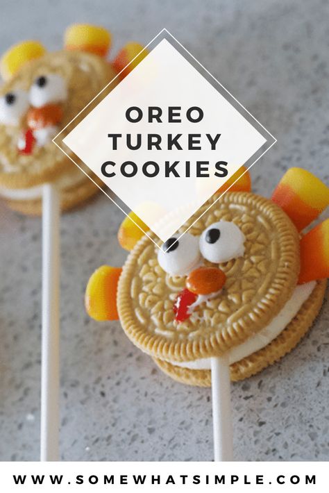 These Oreo cookie pops are the cutest Thanksgiving treat ever!  They're made using just a few easy ingredients they can be assembled in minutes.  Grab a golden Oreo cookie and some candy corns and let's get started. This fun cookie idea is perfect for everyone! via @somewhatsimple Thanksgiving Oreo Turkeys, Oreo Turkey, Oreo Cookie Pops, Golden Oreo, Turkey Cookies, Desserts Cookies, Fall Candy, Thanksgiving Treats, Oreo Pops