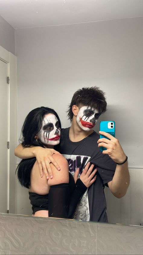 Carti Makeup, Halloween Face Paint, Trendy Halloween Costumes, Face Painting Halloween, Trendy Halloween, Boy Meets, Couple Halloween, Cute Couples Goals, Face Painting