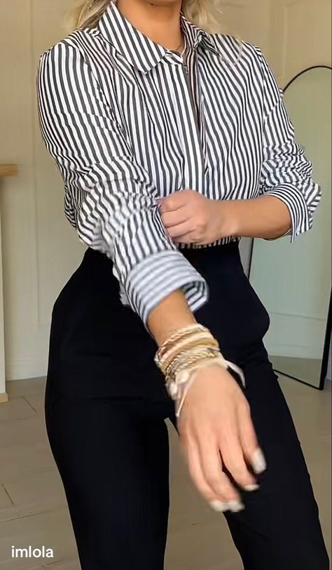 Stripe Shirt Outfit, Outfit Black And White, Outfits With Striped Shirts, Stripe Shirt, Casual Chic Outfit, Chic Outfit, Back To Work, Plus Size Casual, Boss Lady