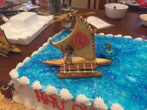 I should try this. Moana Boat, Costco Cake, Moana Birthday Cake, Moana Theme Birthday, Moana Cake, Cake Piping, Hawaiian Birthday Party, Moana Birthday Party, Hawaiian Birthday