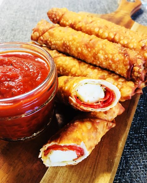 Homemade Pepperoni Pizza Rolls - Cooks Well With Others Recipes With Pepperoni, Diy Pizza Rolls, Pepperoni Roll, Homemade Pepperoni, Pepperoni Pizza Rolls, Pepperoni Recipes, Homemade Pepperoni Pizza, Pepperoni Rolls, Yummy Pizza