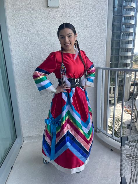 Paulina Alexis’s Critics Choice Awards Look Was a Display of Indigenous Pride | Vogue Indigenous Dress Design, Modern Native American Fashion, Indigenous Graduation, Jingle Dress Regalia, Paulina Alexis, Regalia Beadwork, Willie Jack, Conch Belt, Indigenous Pride