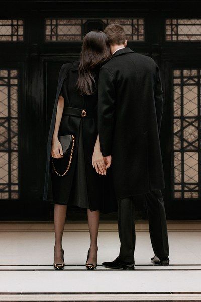 Burberry Collection, Belted Cape, Luxury Couple, Classy Couple, Couple Style, Girl Lifestyle, Burberry Prorsum, Calamari, Couple Outfits