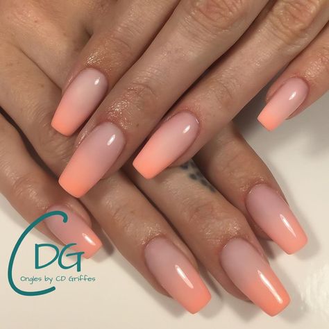 Pink And Peach Ombre Nails, Peach Ombré Nails, Peach Ombre Nails Almond, Salmon Ombre Nails, Peach Ombre Nails, Ombre Nails Peach Coral, Coffin Nails Ombre, Faded Nails, Matte Black Nails