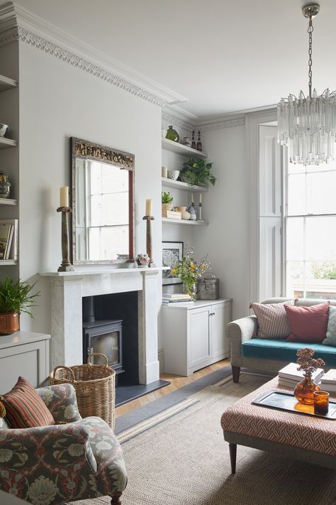 Victorian House Renovation - Primrose Hill, London — Cave Interiors Victorian Home Design, Victorian House Renovation, Victorian Villa, Victorian House Interiors, London Living Room, Grey Walls Living Room, Victorian Living Room, London Interior Design, Victorian Townhouse