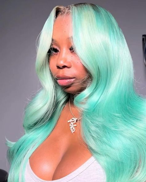 Color Wig Install, Encourage Mint, Hair Influencer, Mint Green Hair, Lace Wigs Styles, Frontal Wig Hairstyles, Birthday Hairstyles, Wig Install, Dyed Hair Inspiration