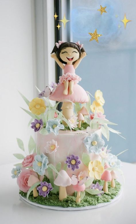 Simple Fairy Cake, Fairy Themed Cake, Fairy Garden Birthday Cake, Rapunzel Birthday Cake, Fairy Garden Cake, Fairy Birthday Cake, Cake Decorating Books, Candy Birthday Cakes, Fairy Theme