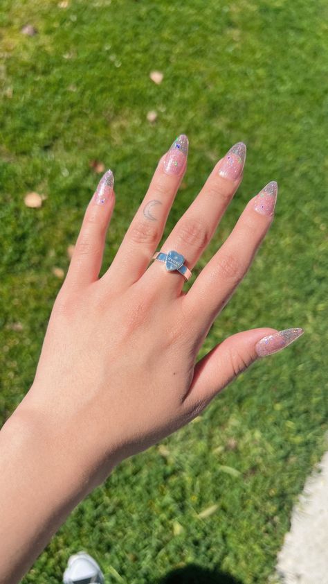 Glitter nails with gucci heart ring Gucci Ring Women, Gucci Heart Ring, Christmas Sweet 16, Gucci Ring, Gucci Rings, Hand Rings, Sweet 16 Ideas, Money And Happiness, Aesthetic Pastel