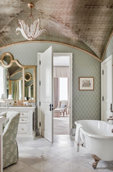 Norman Askins and Abbie South Create Luxe Lowcountry Home - Southern Home Magazine Southern Home Magazine, Gilded Furniture, Grand House, Inlaw Suite, Palmetto Bluff, Subtle Luxury, Herringbone Floor, Grand Homes, Home Magazine