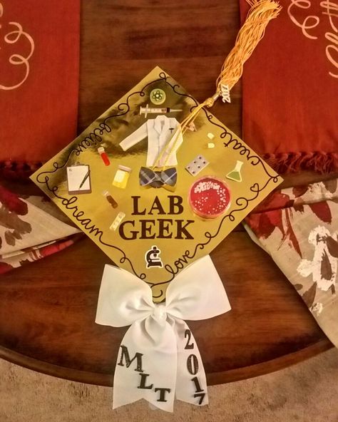 Medical Laboratory Technician Graduation Cap , Made from Scrap booking themed kits at Hobby Lobby Mlt Graduation Pictures, Microbiology Graduation Cap, Graduation Cap Medical, Chemistry Graduation Cap, Science Graduation Cap, Graduation Cap Designs College, Medical Technologist, Lab Assistant, Medical Lab Technician