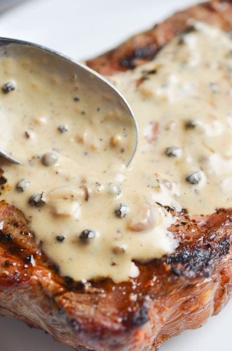 Peppercorn Cream Sauce For Steak, Peppercorn Gravy Recipes, Creamy Peppercorn Sauce For Steak, Steak Frites Sauce, Cream Sauce For Steak, Peppercorn Steak Sauce, Peppercorn Sauce For Steak, Best Steak Sauce, Steak Sauce Recipe