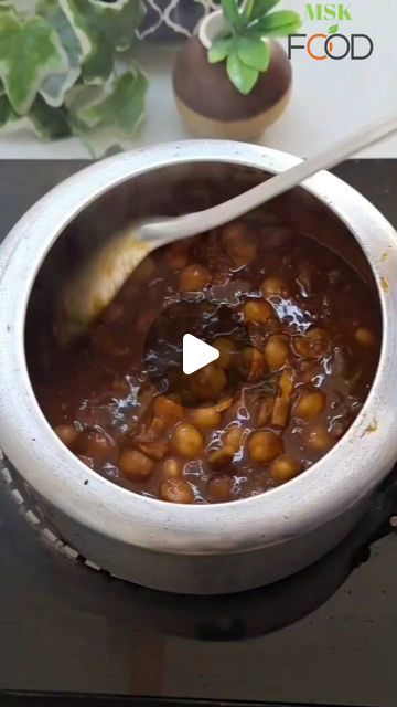 Sonali Sharma on Instagram: "Try Unique Dhaba Style Chana Masala

Recipe....

Ingredients...

Kabuli chana boiled 1 cup

Onion large 1

Tomato 2

Salt to taste

Cinnamon 1"

Black Cardamom 1

Green Cardamon 3

Cloves 2

Bay leaf

Baking soda 1/2tsp

Coriander pwd 1tsp

Chana masala 1 tsp

Chilli pwd 1tsp

Garam masala 1/2 tsp

Aamchur pwd 1tsp

Kasuri Methi

Chopped Coriander

Ginger jullion

For tadka...

Mustard oil 1tbsp

Cumin seeds 1tsp

Green chilli 2

Assafotida 1tsp
#sunitabasumatari #chana #chanamasala #chole #c holebhature #recipeoftheday #dhabastyle #homecoo k #uniquerecipes #explorepage #explore #reelsinsta gram #reels #instafood #food #foodporn #festa #foo dstagram #foodblogger #streetfood #streetstyle" Kabuli Chana Recipes, Chana Masala Recipe, Chana Recipe, Kasuri Methi, Kabuli Chana, Black Cardamom, Cumin Seeds, Mustard Oil, Masala Recipe