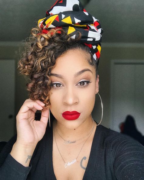 Analia Rivera (@naliabaybee) • Instagram photos and videos Cute Head Scarf, African Turban, Head Wrap Styles, Drawing Inspo, Girls Club, Beauty Hair, Turbans, African Fabric, Afro Hairstyles