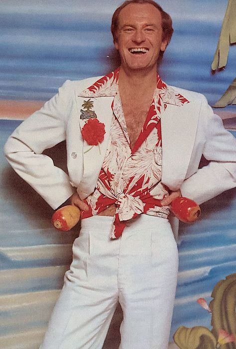 A photo of Peter Allen that was used in "After Dark" magazine in 1978. Peter Allen, Rio Photos, After Dark, Hawaiian Shirt, Men's Blazer, A Photo, Magazine, Festival, Blazer