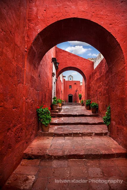 Convento de Santa Catalina Calle Sevilla, Arequipa, Peru. Santa Catalina, Peru Travel, Machu Picchu, Malaga, Belle Photo, Beautiful World, Wonders Of The World, South America, Places To See