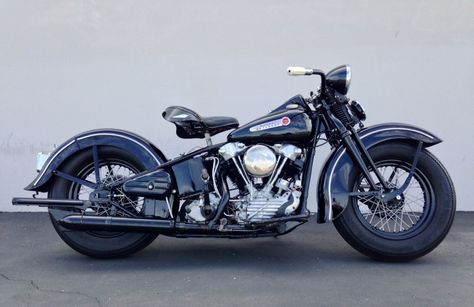 Did you see the custom Knucklehead from a couple of days ago and think, “that bike would be much better if it was put back to stock?” Well, here’s your chance to grab a ‘very original’ Knucklehead that’s had the same owner since 1974. There’s 46,028 miles on the chassis, but the motor and transmission have recently been rebuilt. Now ... Harley Knucklehead, Harley Davidson Trike, Vintage Harley Davidson Motorcycles, Motos Vintage, Harley Davidson Knucklehead, Classic Harley Davidson, Harley Davidson Bike, Bike Pics, Davidson Bike