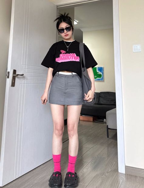 Gum Outfits, Simple Style Outfits, T Shirt Outfit, Finding Inspiration, Aesthetic Tumblr, Everyday Fashion Outfits, Casual Day Outfits, Korean Girl Fashion, Instagram Model