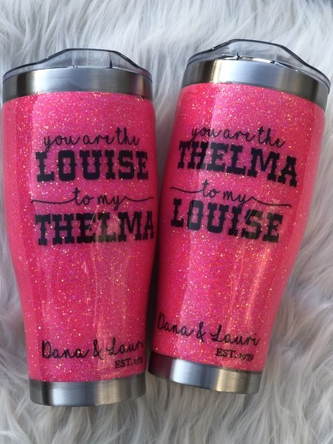 Best Friends Tumbler Cups, Best Friend Epoxy Tumblers, Best Friend Tumbler Ideas, Best Friend Cup Ideas, Best Friend Tumbler Cups, Bestie Trip, Making Tumblers, Tumbler Cups Personalized, Disney Best Friends