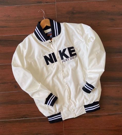 Winter Jacket Outfits, Air Nike, Kerala Fashion, Photography Music, Tough Girl, Mens Casual Dress Outfits, Fashion Suits For Men, Jackets Men Fashion, Mens Casual Dress