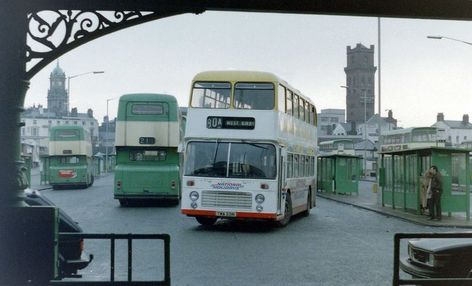 West Kirby, Buses, Kirby