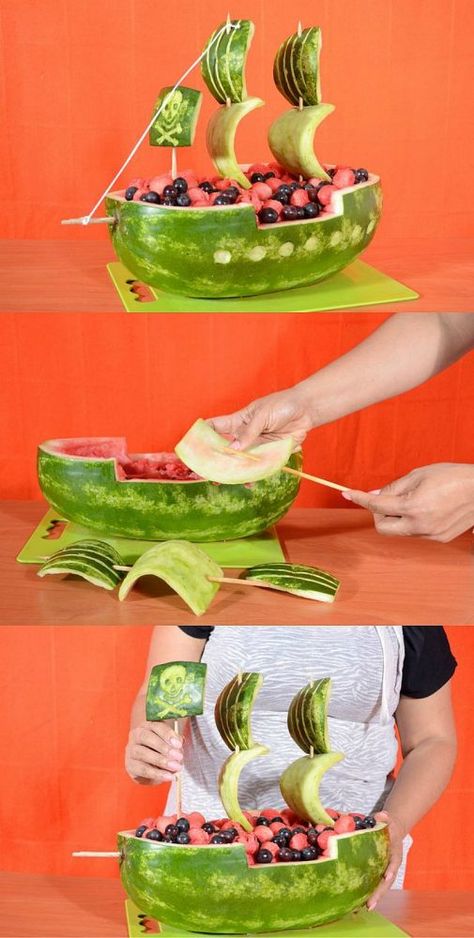 Watermelon Carving Wedding, Watermelon Carving Easy, Watermelon Hacks, Watermelon Basket, Fruit Creations, Watermelon Art, Watermelon Carving, Decorações Com Comidas, Food Art For Kids