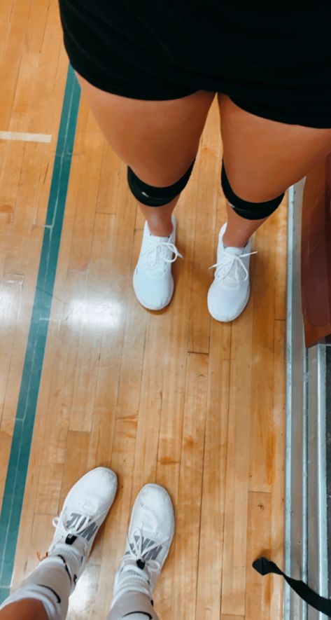 Fake Volleyball Pictures, Volleyball Fake Story, Fake Volleyball Practice Snaps, Addison Cinema, Volleyball Photography, Volleyball Photos, Volleyball Practice, Volleyball Inspiration, Online Organization