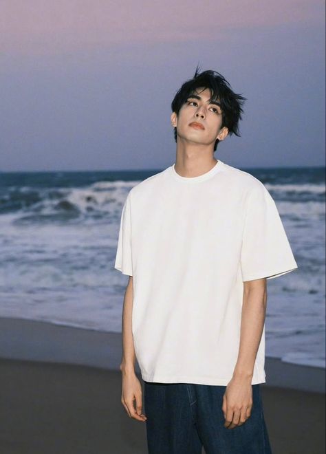 Song Weilong Boyfriend Material, Polo Outfit Men, Song Weilong, Song Wei Long, Blue Aesthetic Pastel, Cute Couple Art, Photography Poses For Men, Beach Photoshoot, Cute Love Couple Images