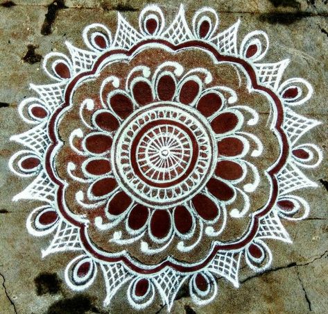 Rangoli Designs White, Tuesday Rangoli, Easy Rangoli Designs Videos, Very Easy Rangoli Designs, Rangoli Designs Photos, Rangoli Designs Simple Diwali, Easy Rangoli Designs Diwali, Rangoli Side Designs, Big Rangoli